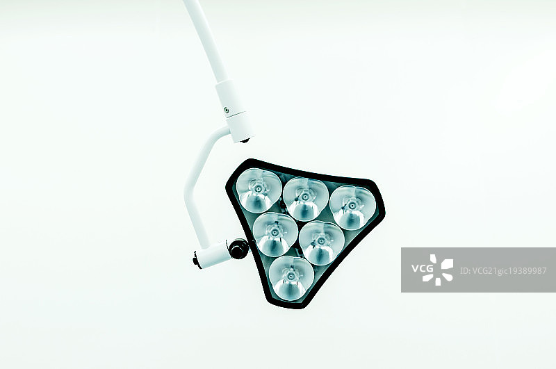 手术室LED无影灯图片素材