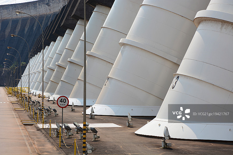 伊泰普水坝图片素材