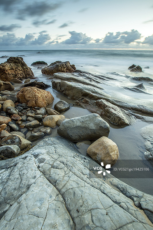 卵石滩图片素材
