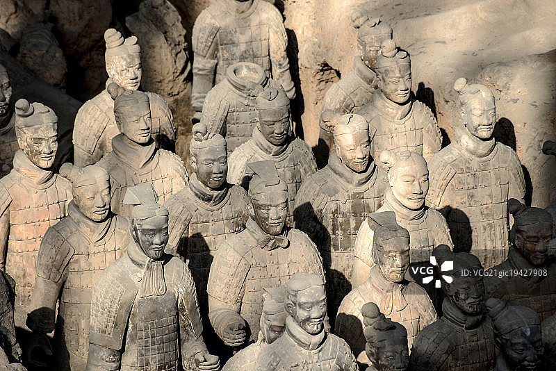 表情各异的秦始皇兵马俑图片素材