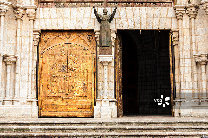 大教堂入口图片素材
