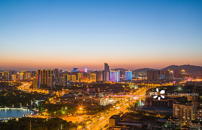 江苏省无锡金城湾夜景图片素材