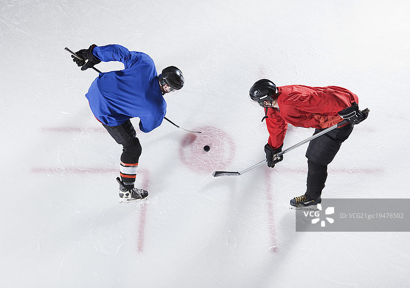 冰球比赛开球图片素材