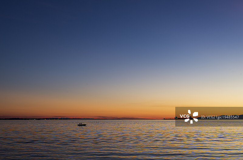 爱奥尼亚海的日落图片素材