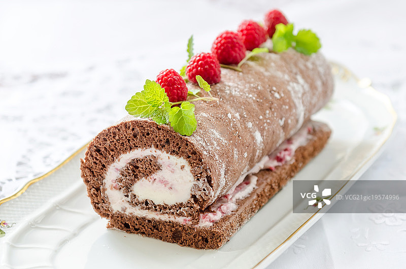 巧克力覆盆子马斯卡彭卷图片素材