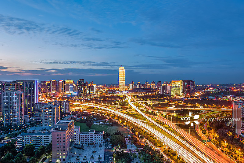 郑东CBD夜景图片素材