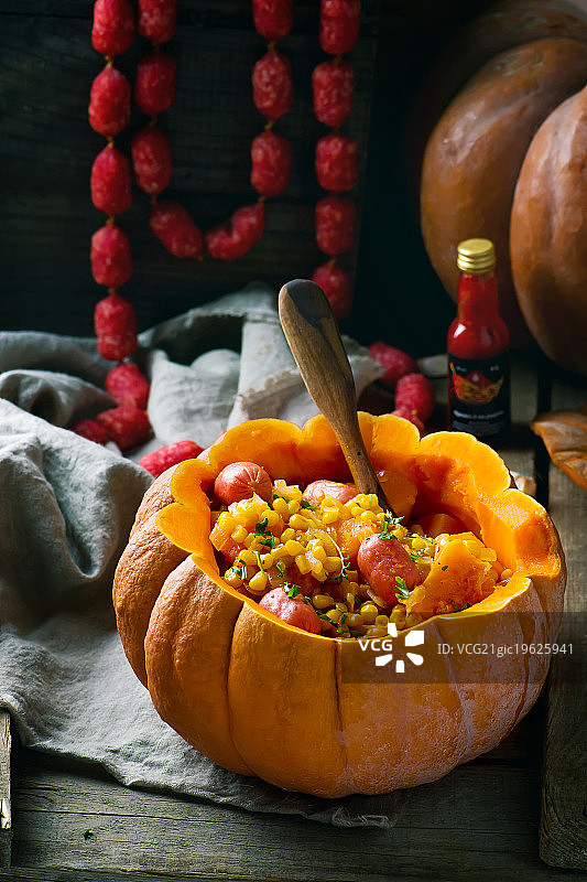 南瓜盅香肠炖菜图片素材