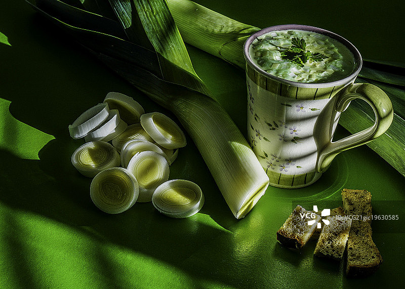 韭葱汤图片素材