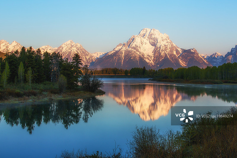 弓河湾的早晨图片素材