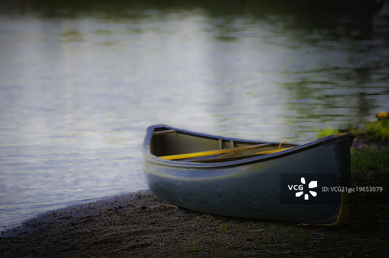阿尔冈昆公园的独木舟图片素材