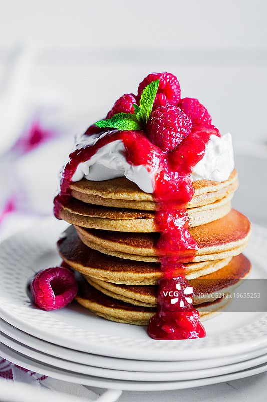 覆盆子酱薄煎饼图片素材