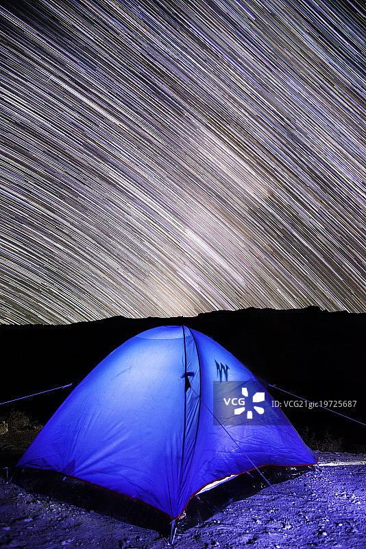 露营徒步者图片素材