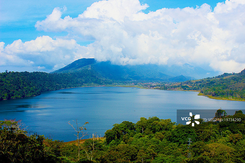 布拉坦湖图片素材