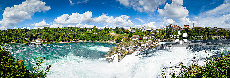 苏黎世莱茵瀑布全景图片素材