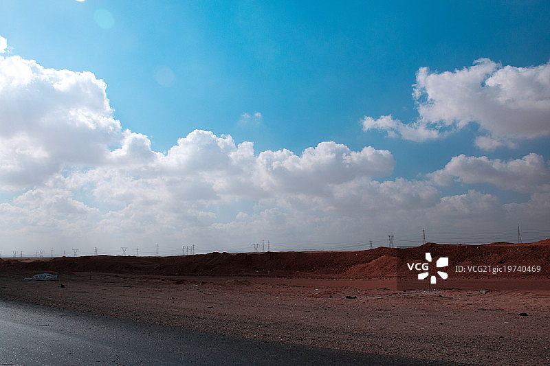 沙漠公路图片素材