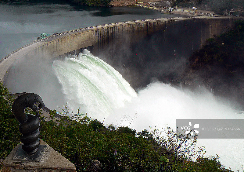 卡里巴水坝图片素材