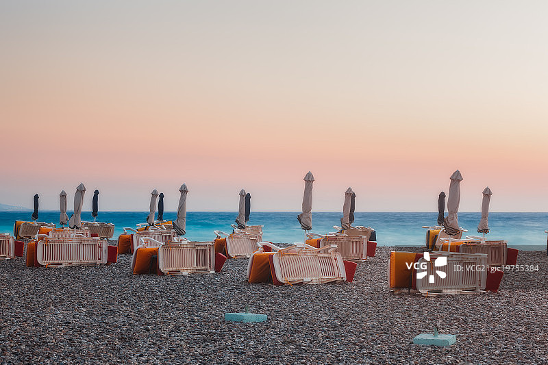 日落时分的城市海滩图片素材