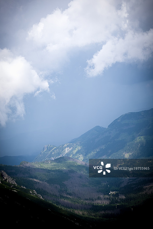 乌云密布图片素材