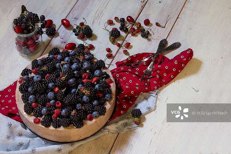 草莓芝士蛋糕图片素材