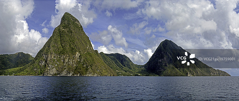 圣卢西亚的皮通山图片素材