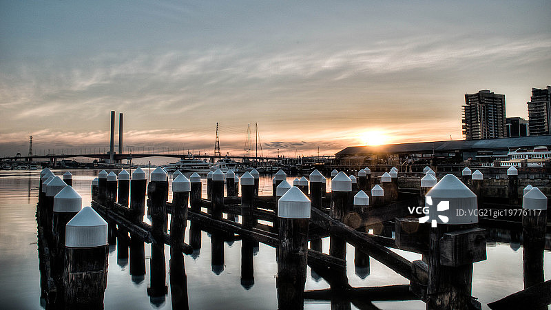 墨尔本港的日落图片素材