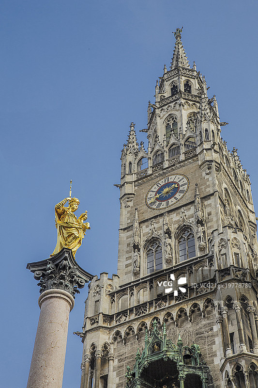 慕尼黑的玛丽安柱和市政厅图片素材