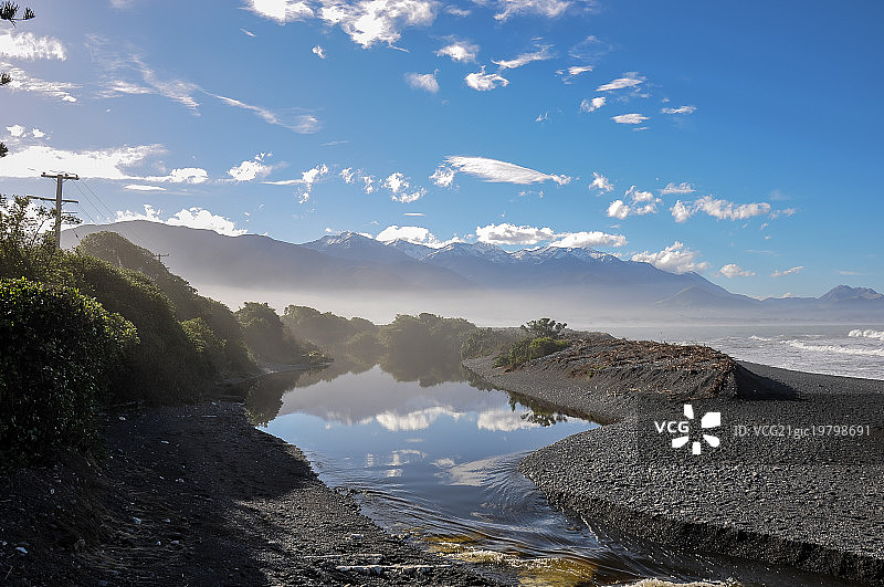 正午时分的凯库拉图片素材