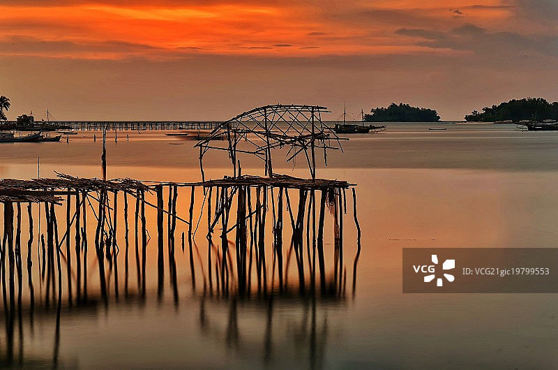 勿里洞岛日落图片素材