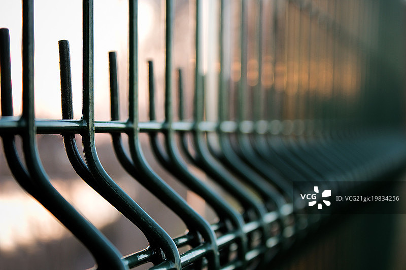 你在重复自己图片素材