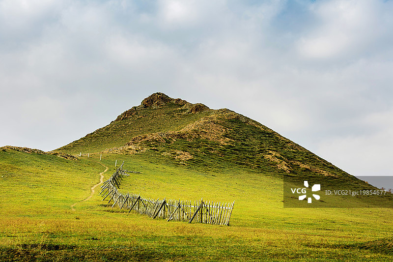 静谧草原图片素材