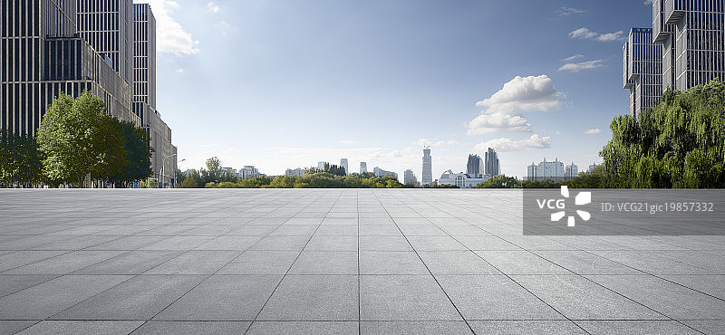 北京CBD地标摩天大楼和天台广场图片素材