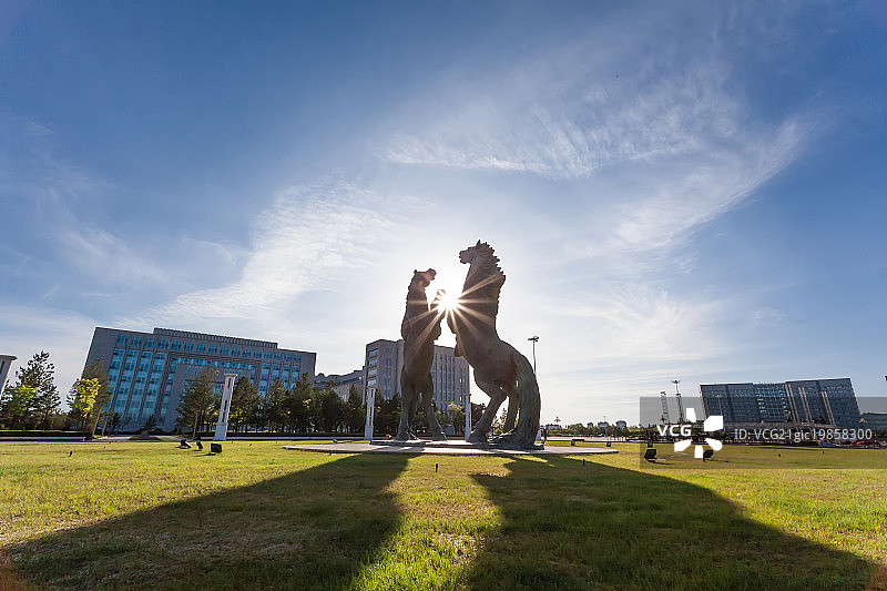 内蒙古鄂尔多斯双驹广场图片素材
