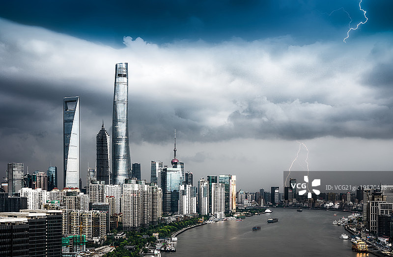电闪雷鸣魔都图片素材