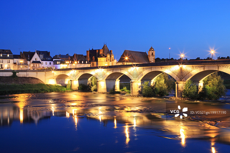 法国卢瓦尔河谷昂布瓦斯城堡和卢瓦尔河，联合国教科文组织世界遗产图片素材