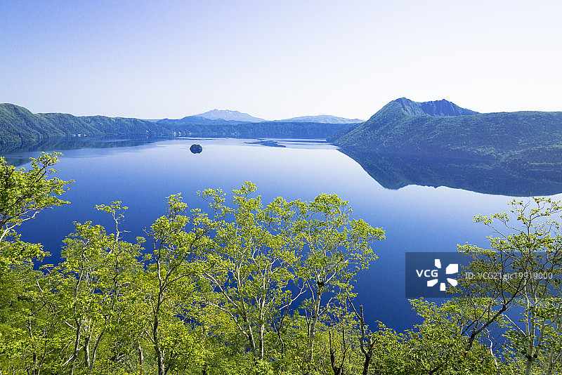 阿寒国立公园第一观景台眺望的摩周湖，日本北海道图片素材