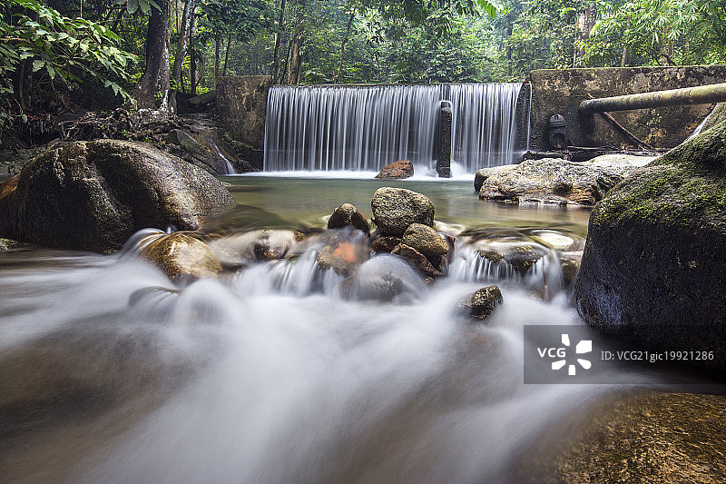乌鲁扬巴鲁瀑布，雪兰莪，马来西亚图片素材