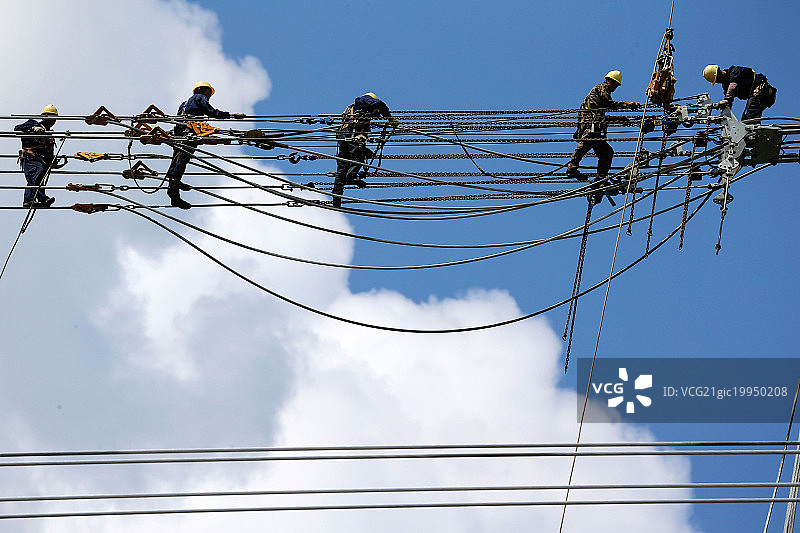电力工人图片素材
