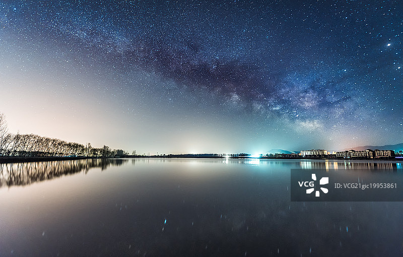 湖边的星空图片素材