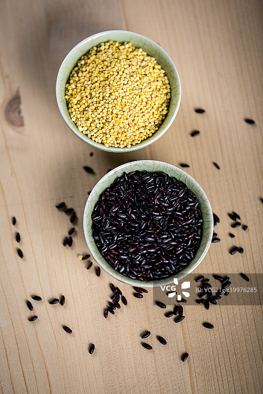 小黄米和紫米图片素材