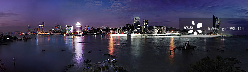 厦门-鹭江道-海岸线-全景-夜景图片素材
