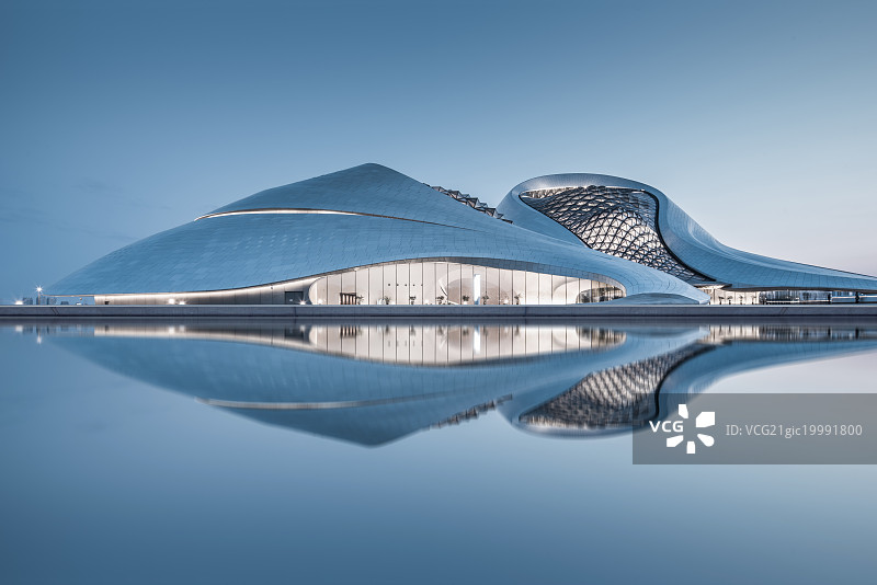 剧院的夜景图片素材