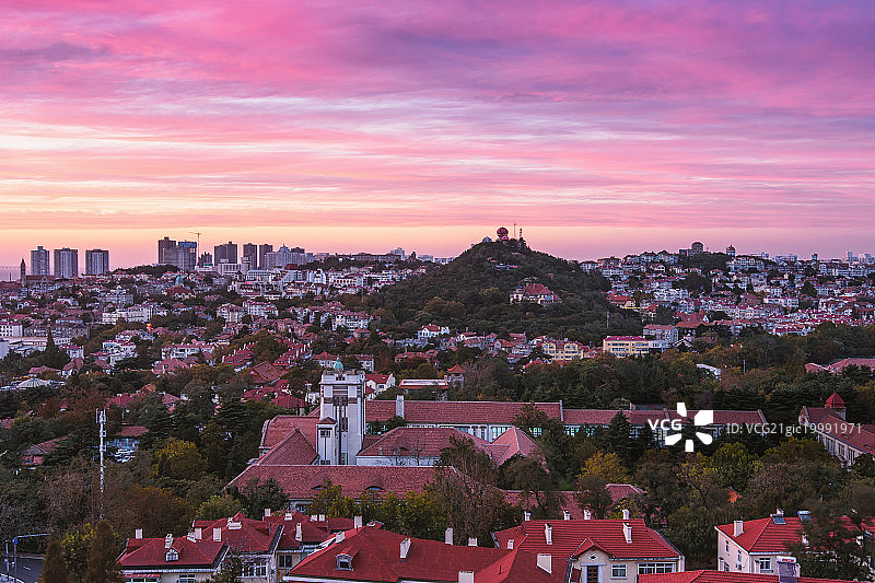 中国山东省青岛市市南区 老城区黄昏图片素材