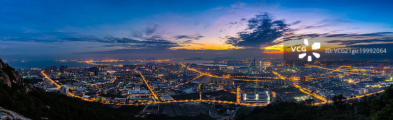 厦门集美天马山上鸟瞰集美夜景全景图片素材