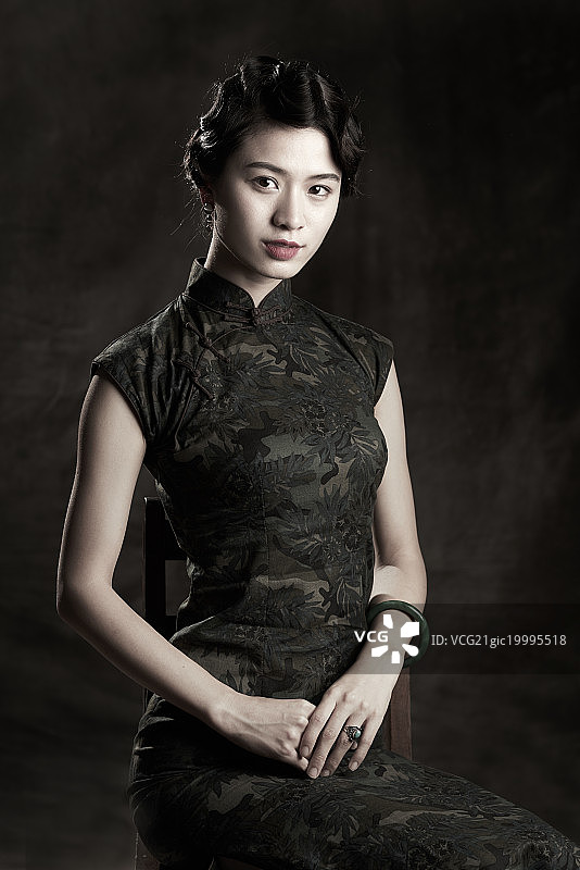 古典美人的肖像图片素材