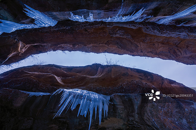 幽谷寒冰图片素材