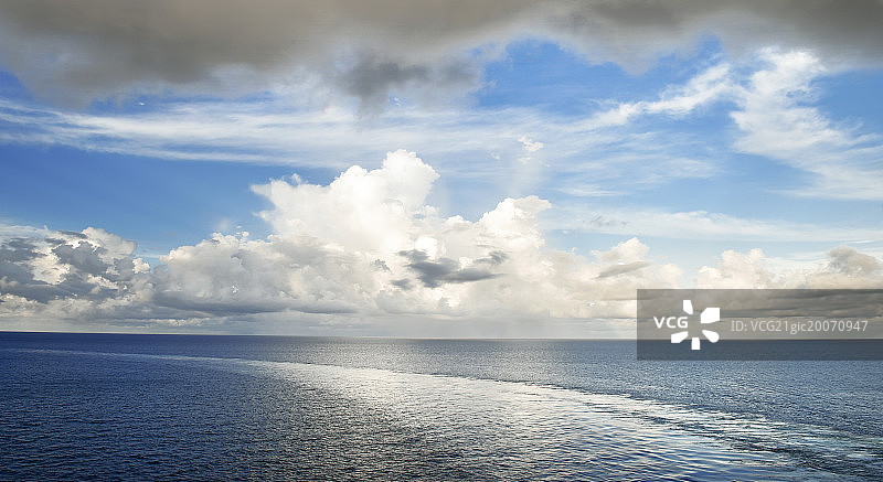 平静的海图片素材