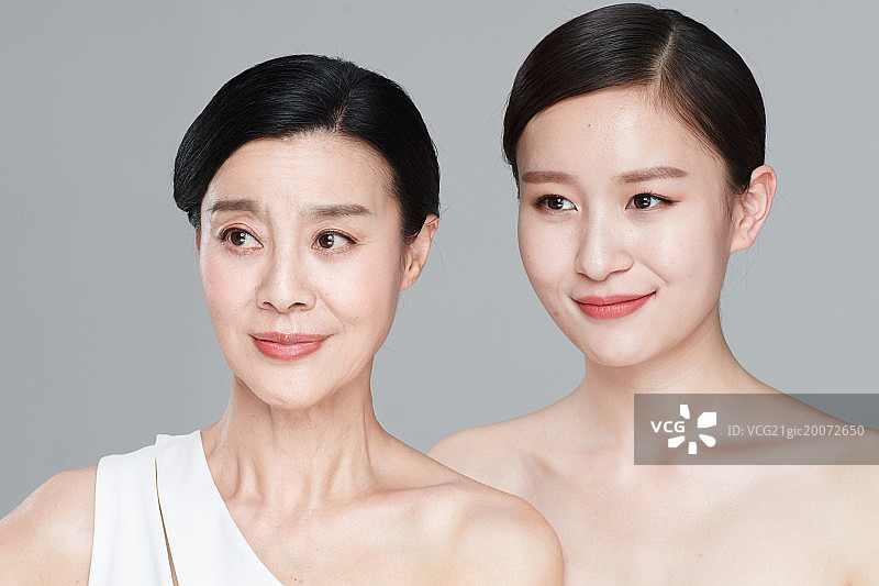 美丽优雅的母女图片素材