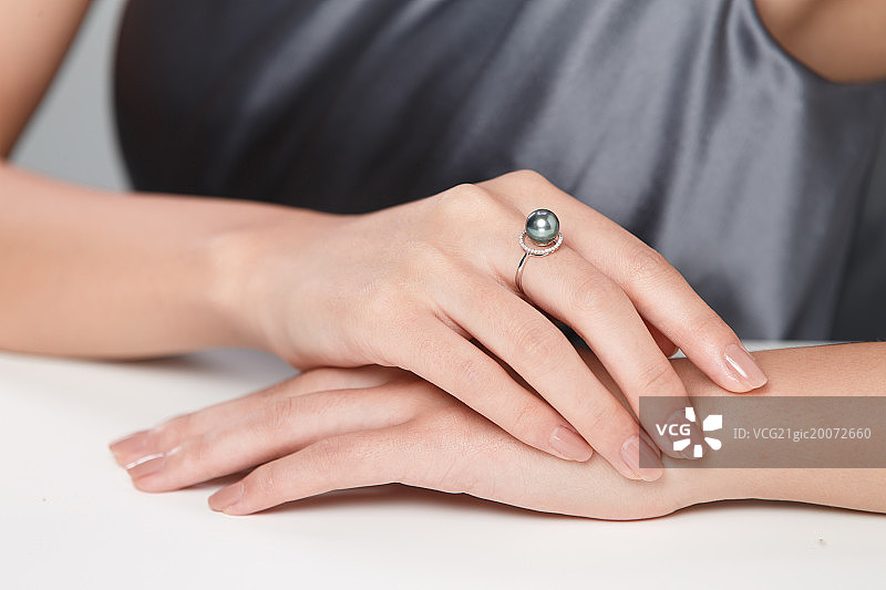 女人手部特写图片素材