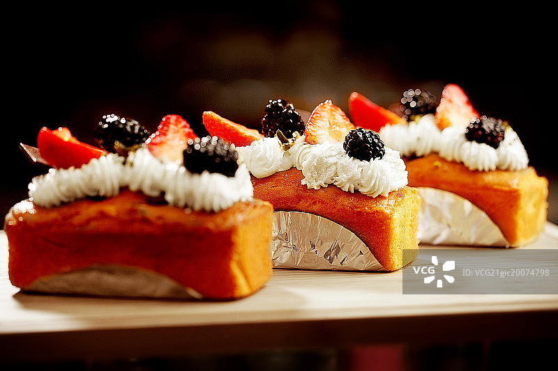 草莓蛋糕图片素材