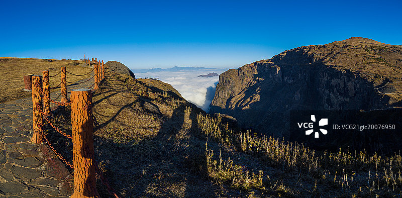 云南省昭通市大山包乡鸡公山日出图片素材